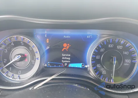 2021 Chrysler 300 300S z USA, uszkodzony, nr VIN 2C3CCABT4MH558327